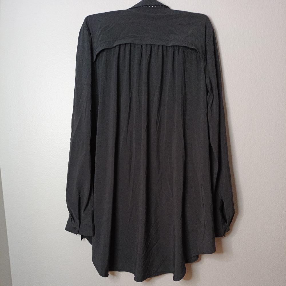 Lululemon On the Move Gray Button Down Long Sleeve Blouse - Picture 6 of 12
